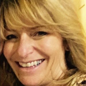 Meet your Posher, Jenn